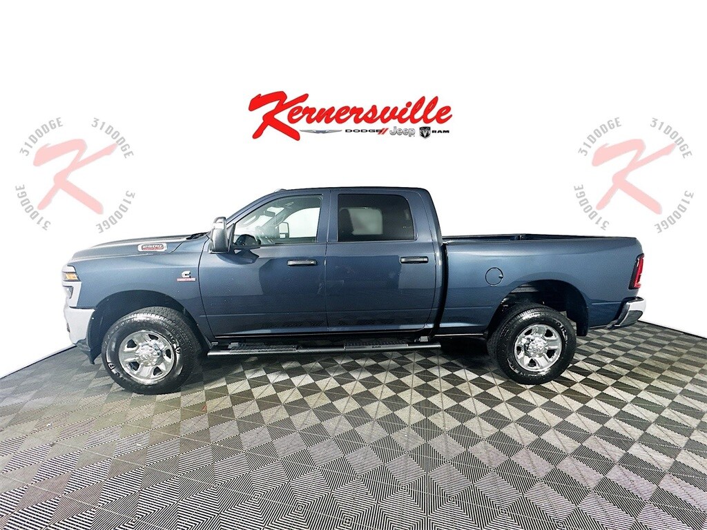 2026 Ram 2500 Tradesman photo 2
