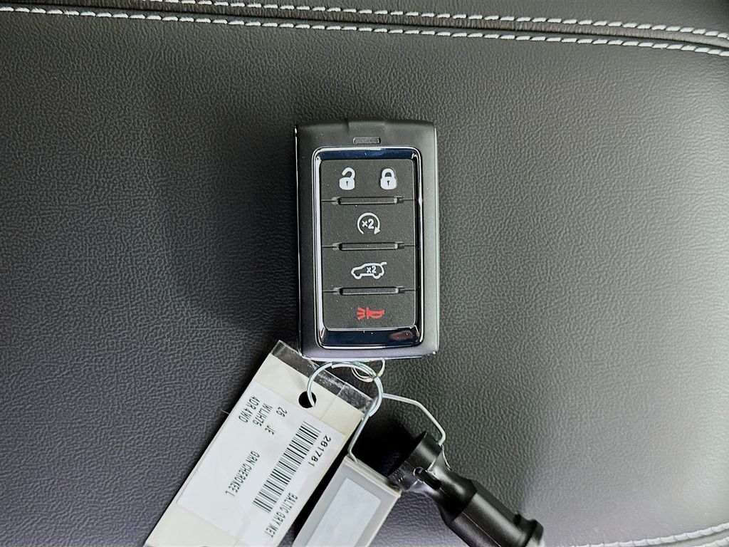 JeepGrand Cherokee L20