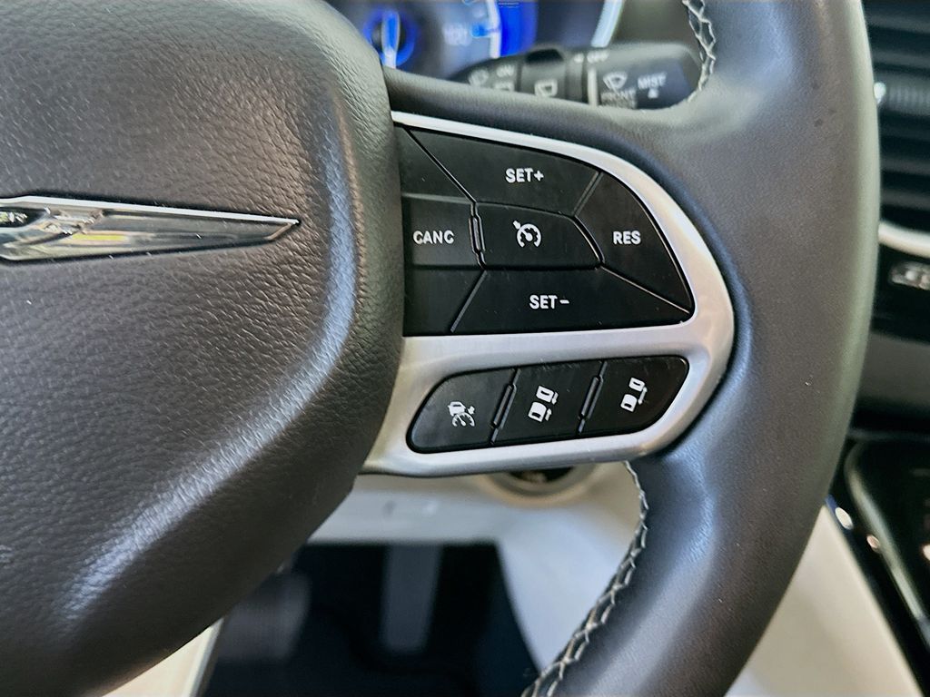 ChryslerPacifica25