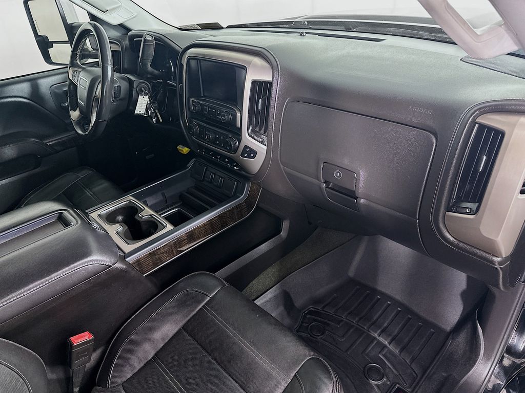 GMCSierra 3500HD31