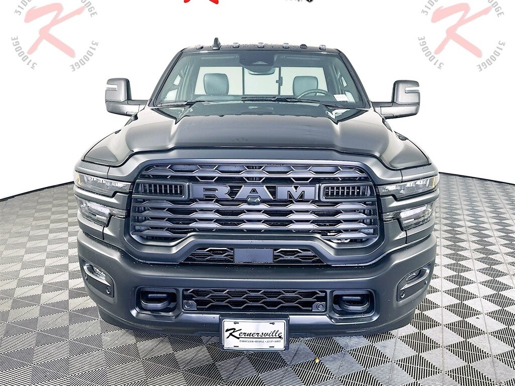 2025 Ram 2500 Tradesman photo 2