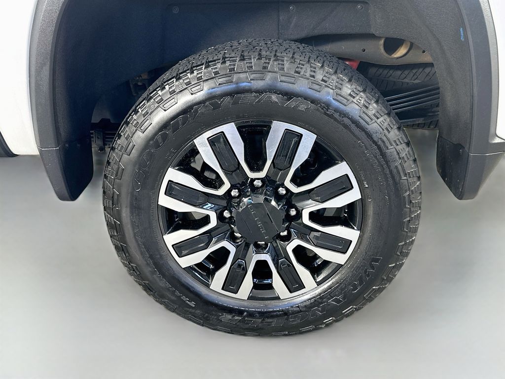 ChevroletSilverado 2500HD35