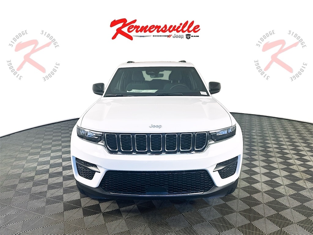 New 2025 Jeep Grand Cherokee Laredo X SUV