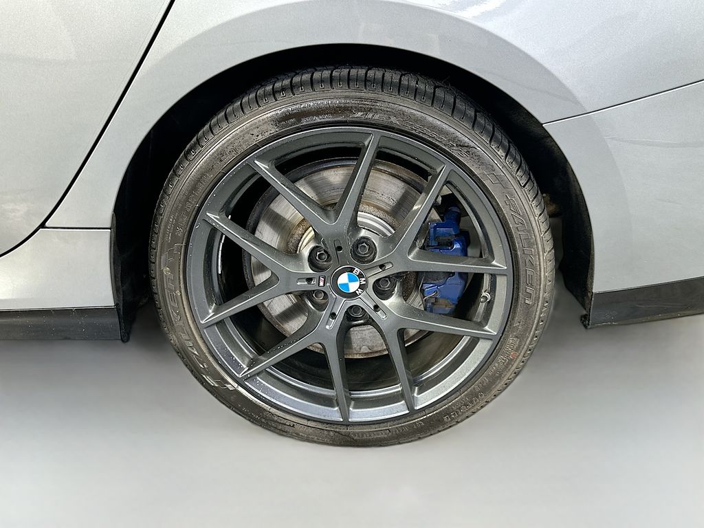 BMW2 Series32