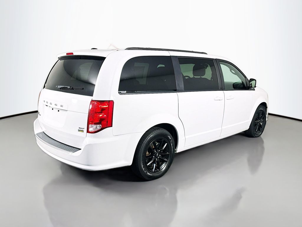 DodgeGrand Caravan7