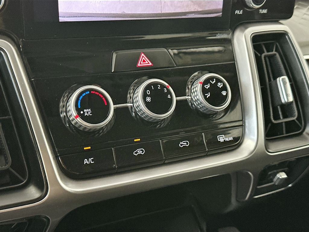 KiaSorento18