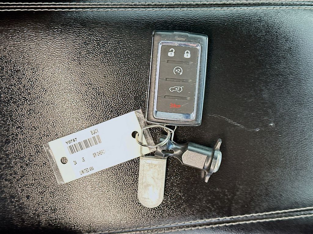 JeepGrand Cherokee L35