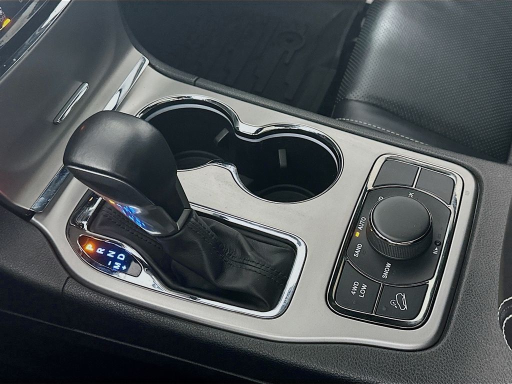 JeepGrand Cherokee15