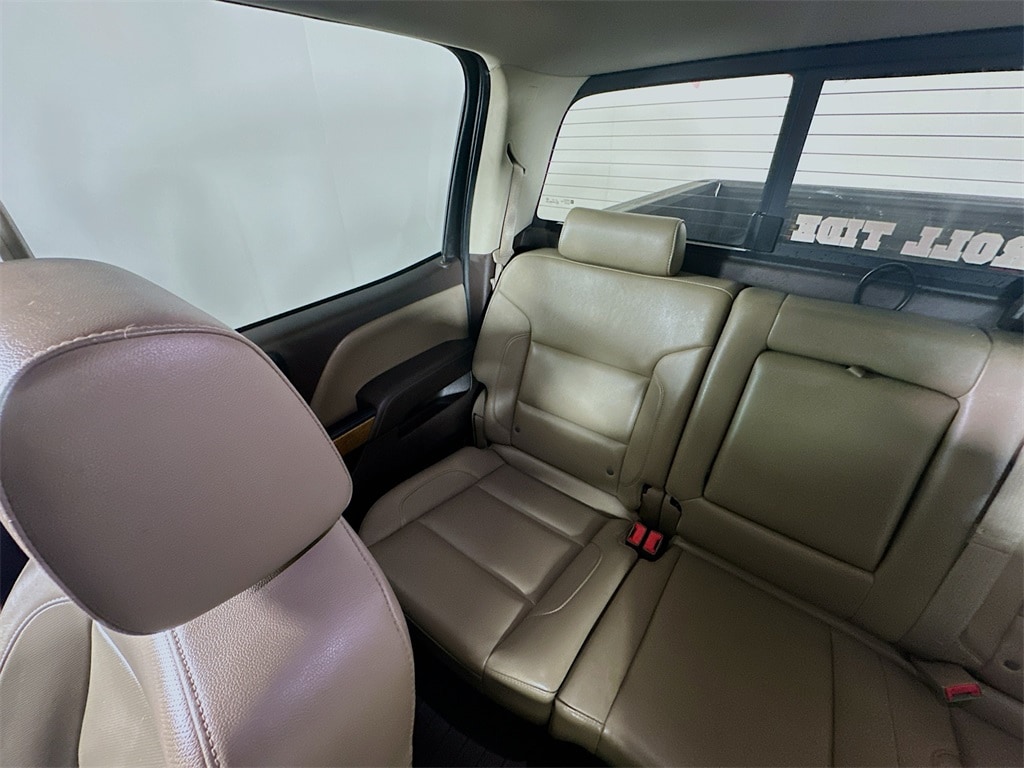 ChevroletSilverado 3500HD12