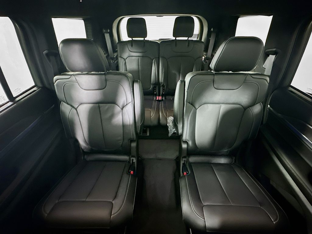 JeepGrand Cherokee L10