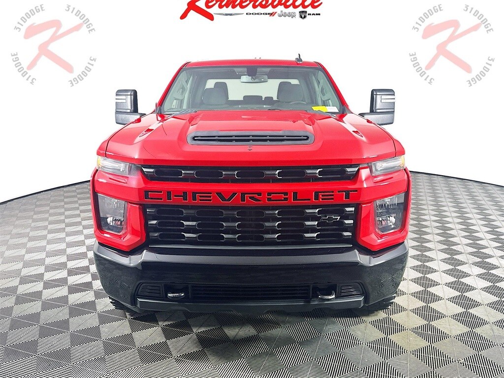 2021 Chevrolet Silverado 2500HD Custom photo 2