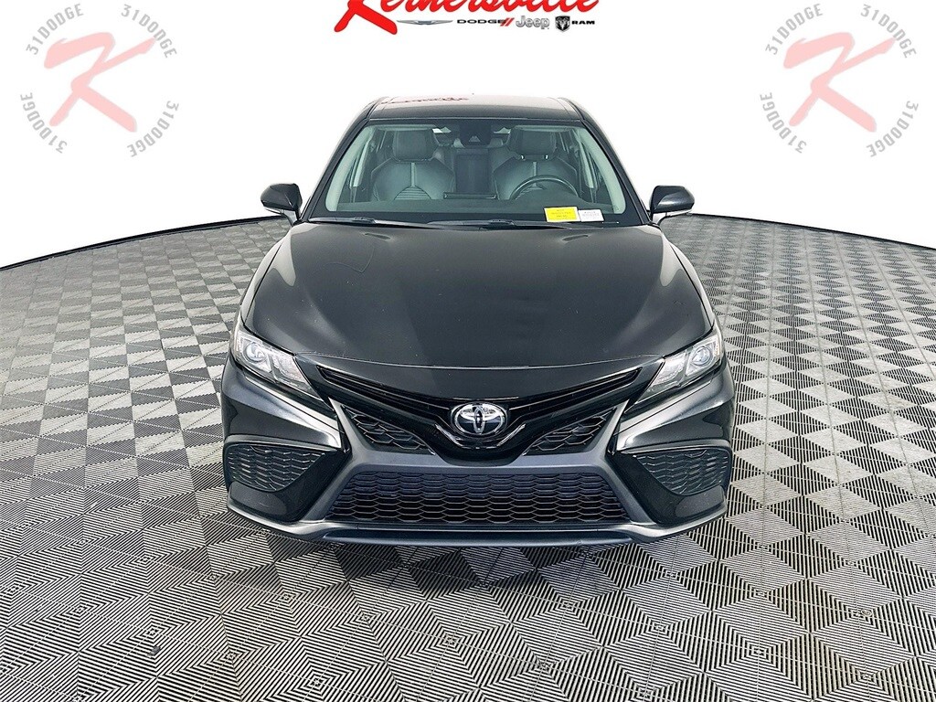 2024 Toyota Camry SE photo 2