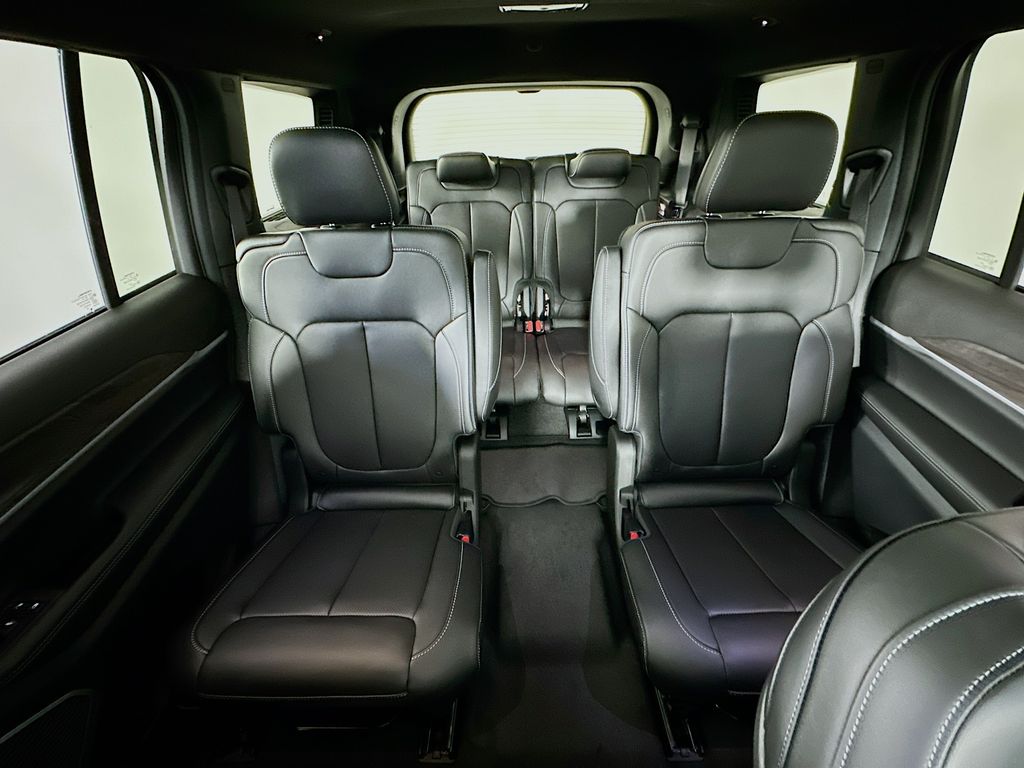 JeepGrand Cherokee L10