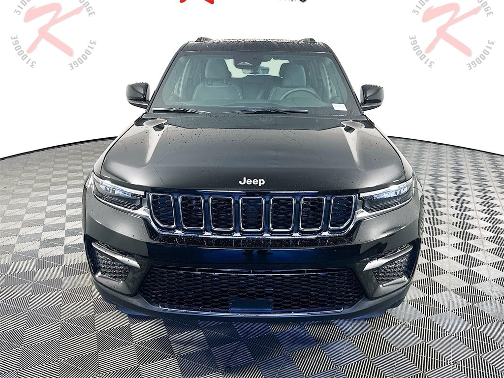New 2025 Jeep Grand Cherokee Laredo X SUV