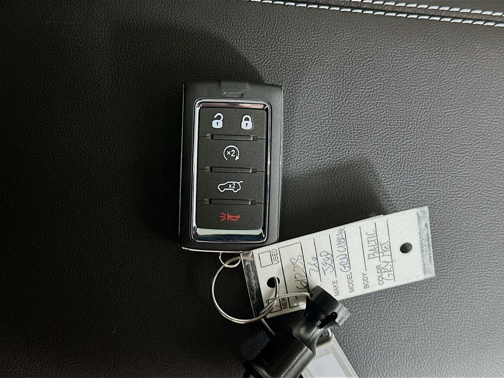 JeepGrand Cherokee L20