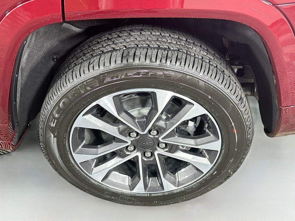 JeepGrand Cherokee L17