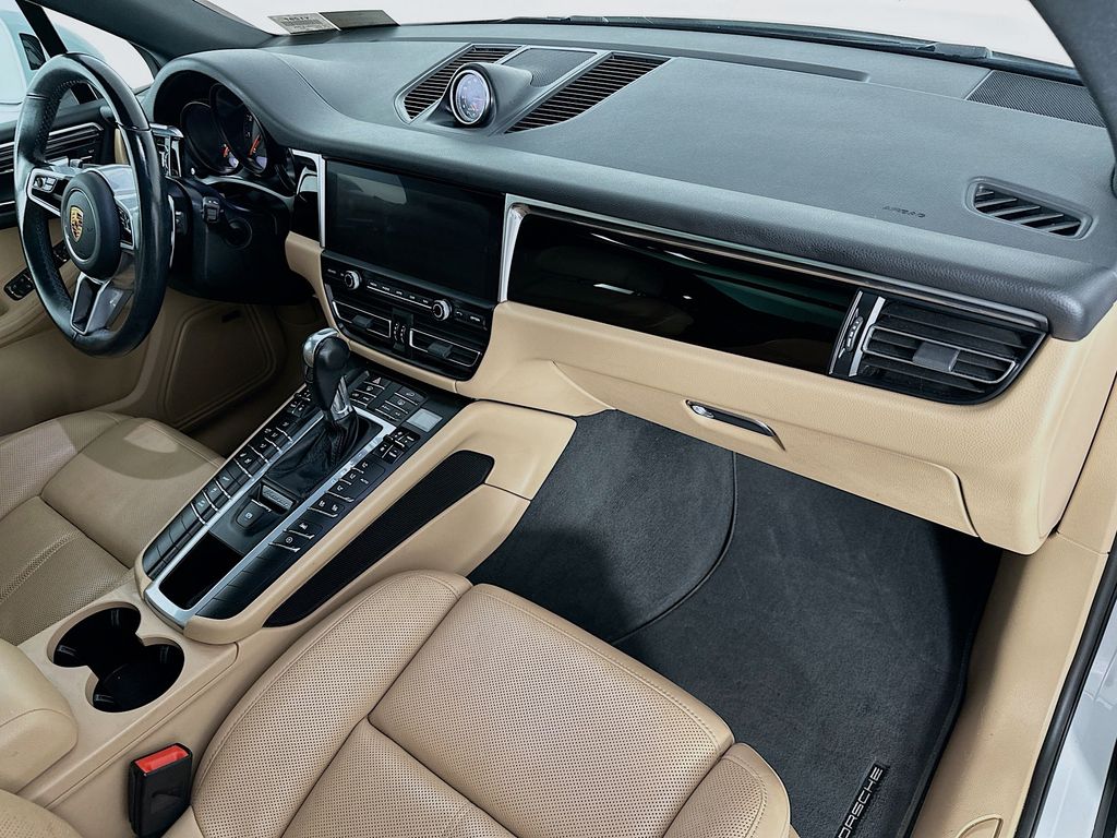 PorscheMacan31