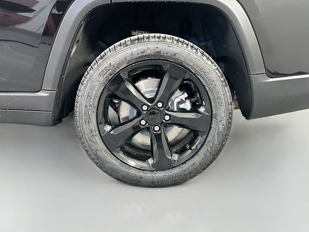 JeepGrand Cherokee L17