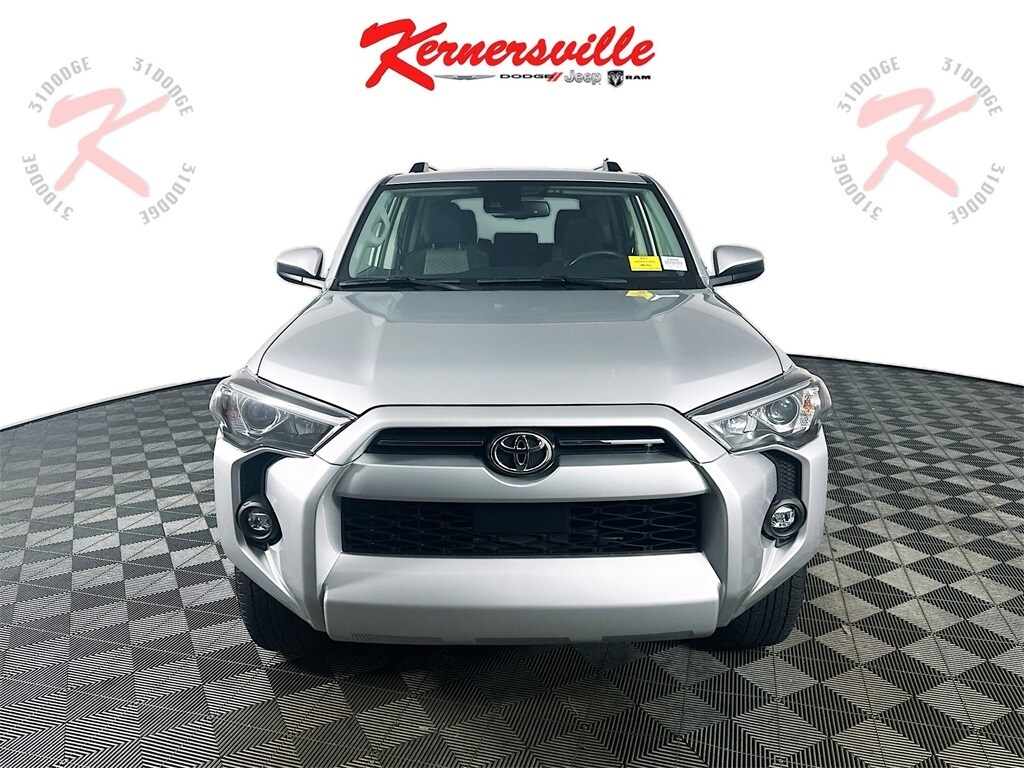 2024 Toyota 4Runner SR5 photo 2