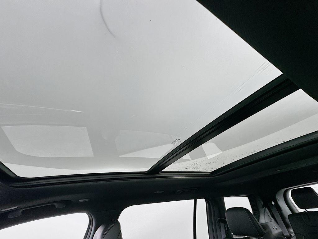 JeepGrand Cherokee L14