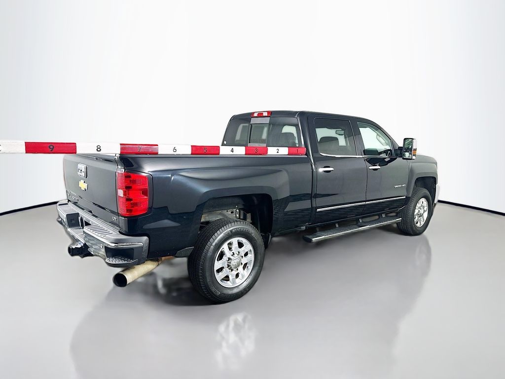 ChevroletSilverado 3500HD7