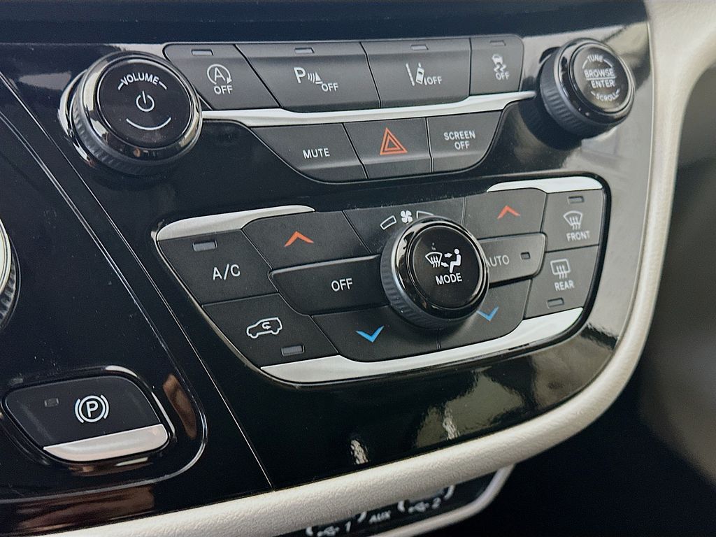 ChryslerPacifica18