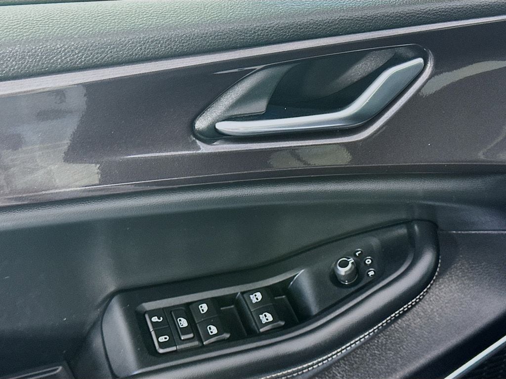 JeepGrand Cherokee L24