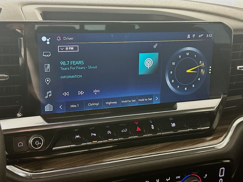 ChevroletSilverado 150017