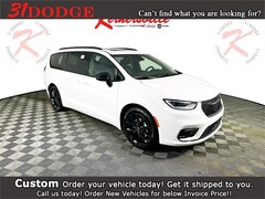 2026 Chrysler Pacifica Limited S Appearance Passenger Van