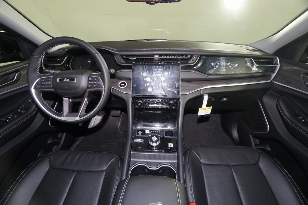 JeepGrand Cherokee12