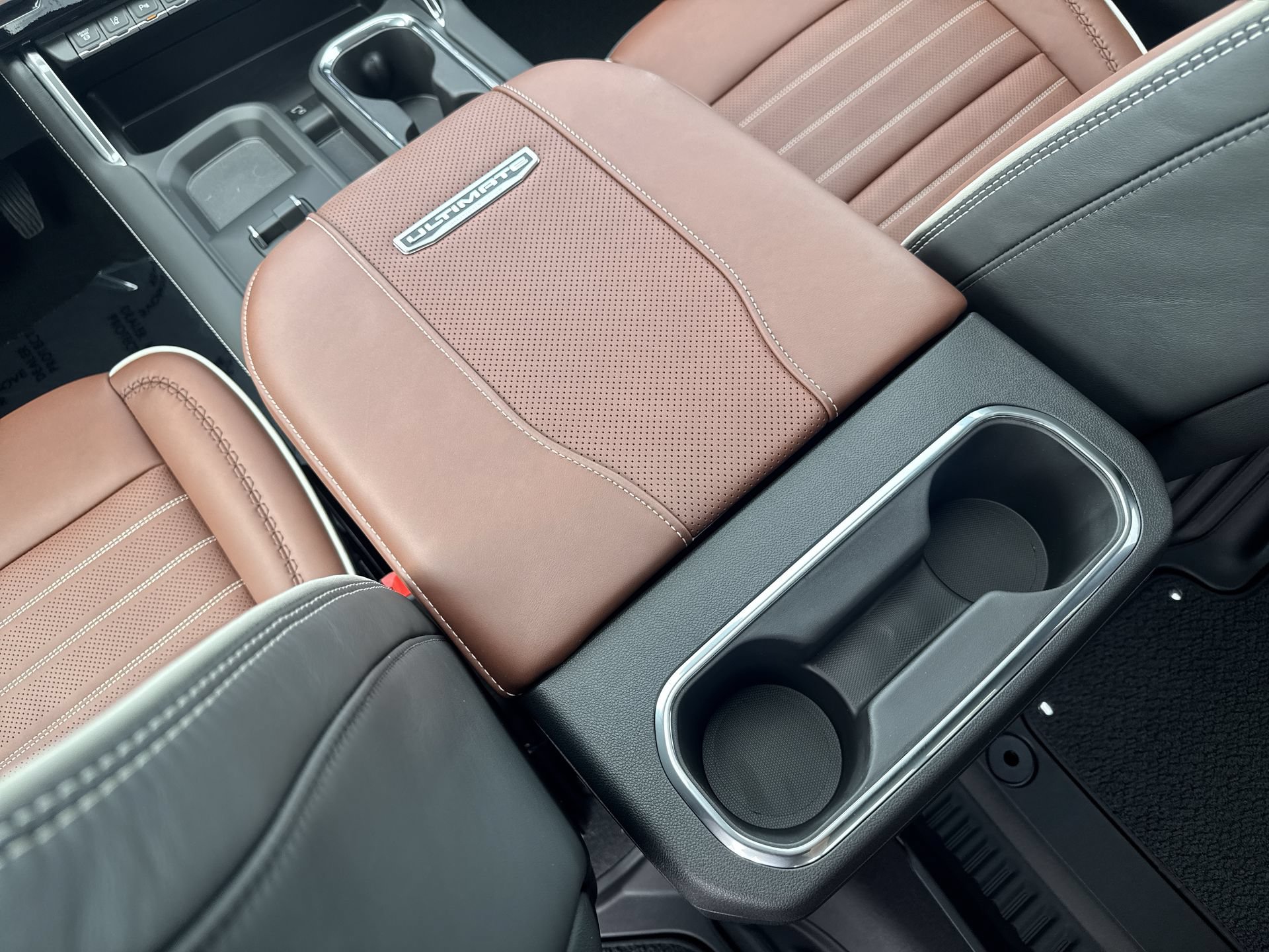 2026 GMC Sierra 3500HD Denali Ultimate - Photo 23