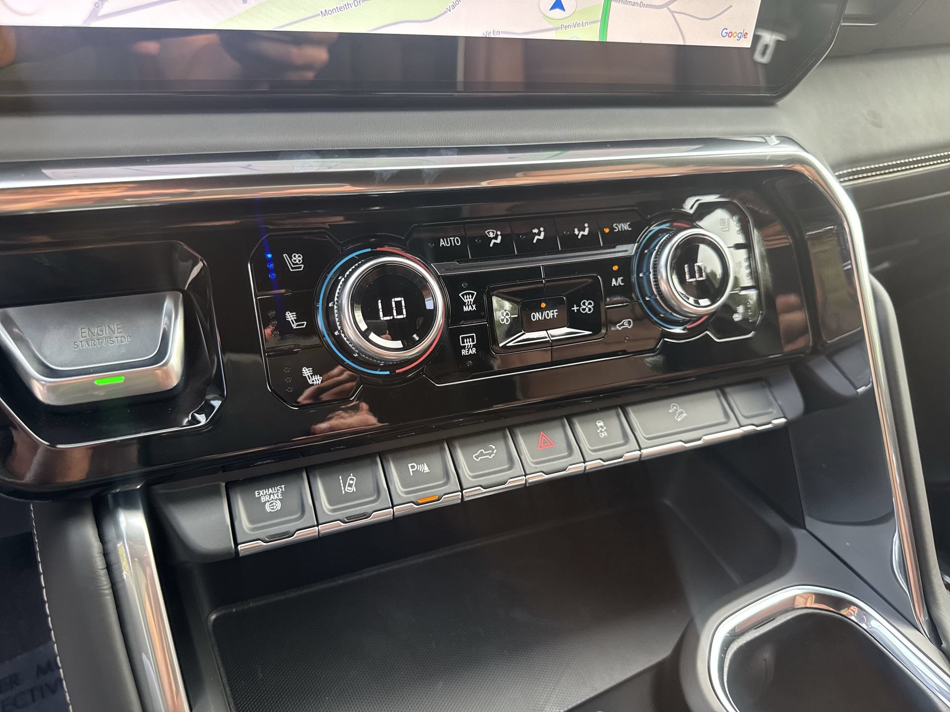 2026 GMC Sierra 2500HD Denali Ultimate - Photo 17