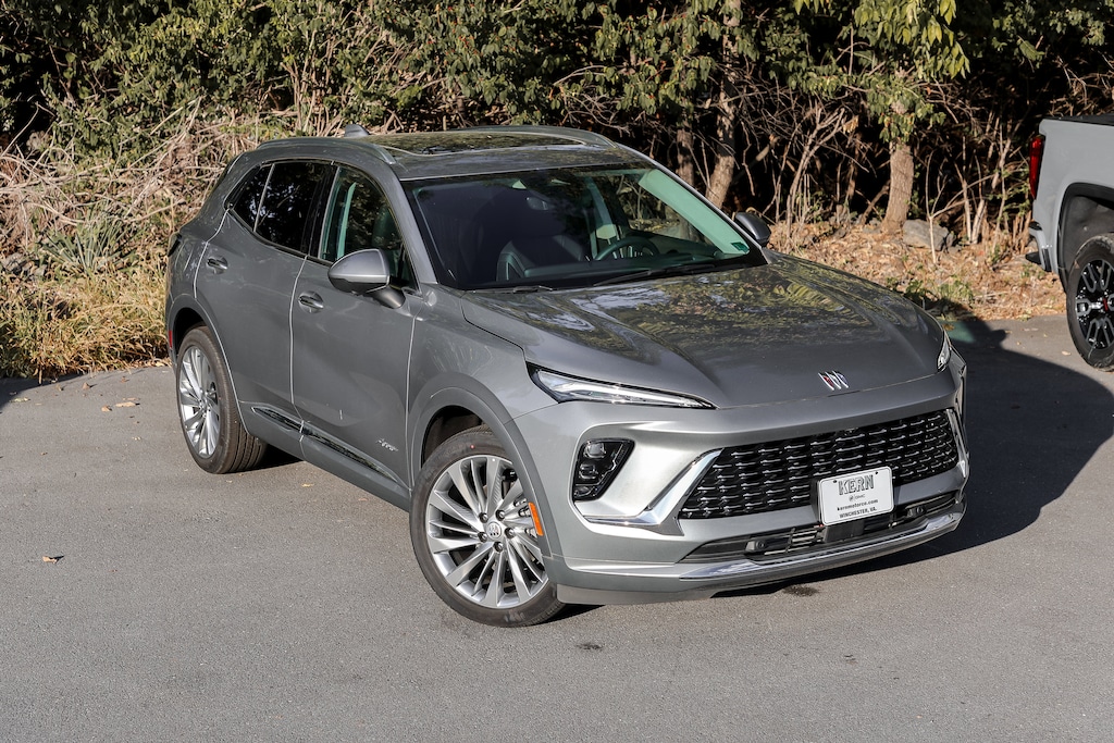 New 2024 Buick Envision Avenir SUV