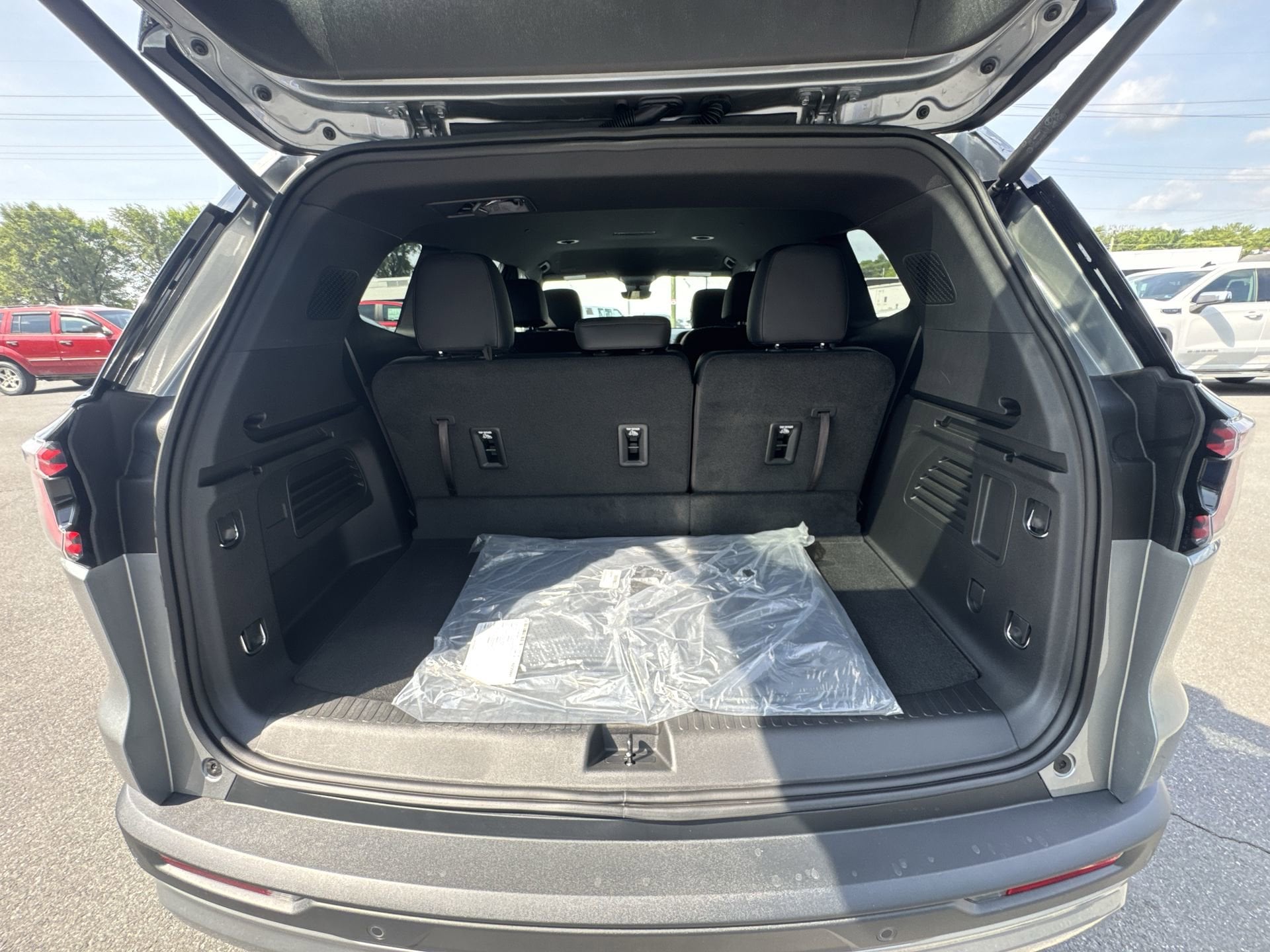 2026 GMC Acadia Elevation - Photo 20