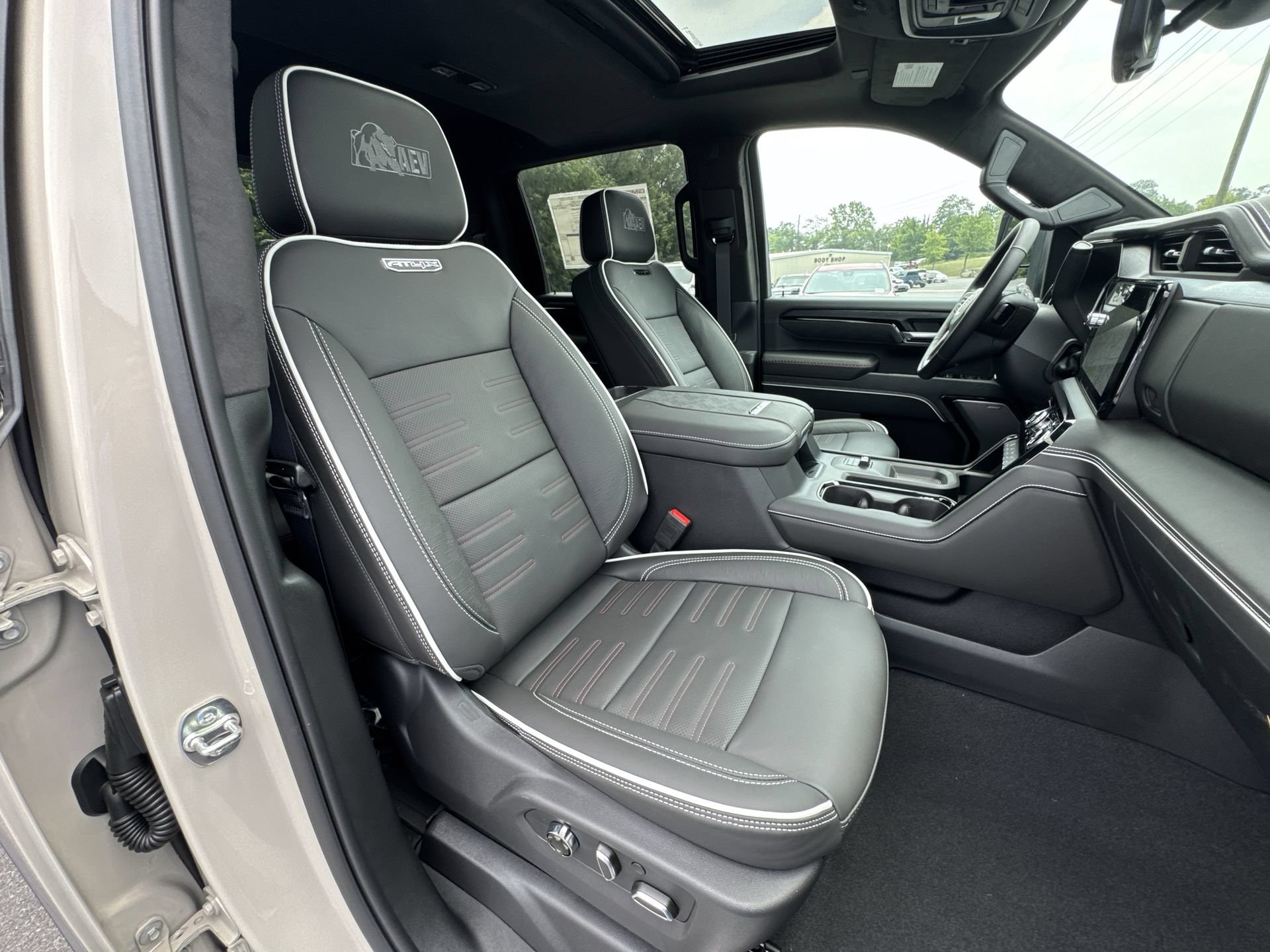 2026 GMC Sierra 2500HD AT4X - Photo 26