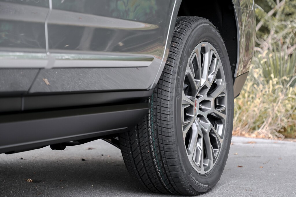 New 2026 GMC Yukon Denali SUV