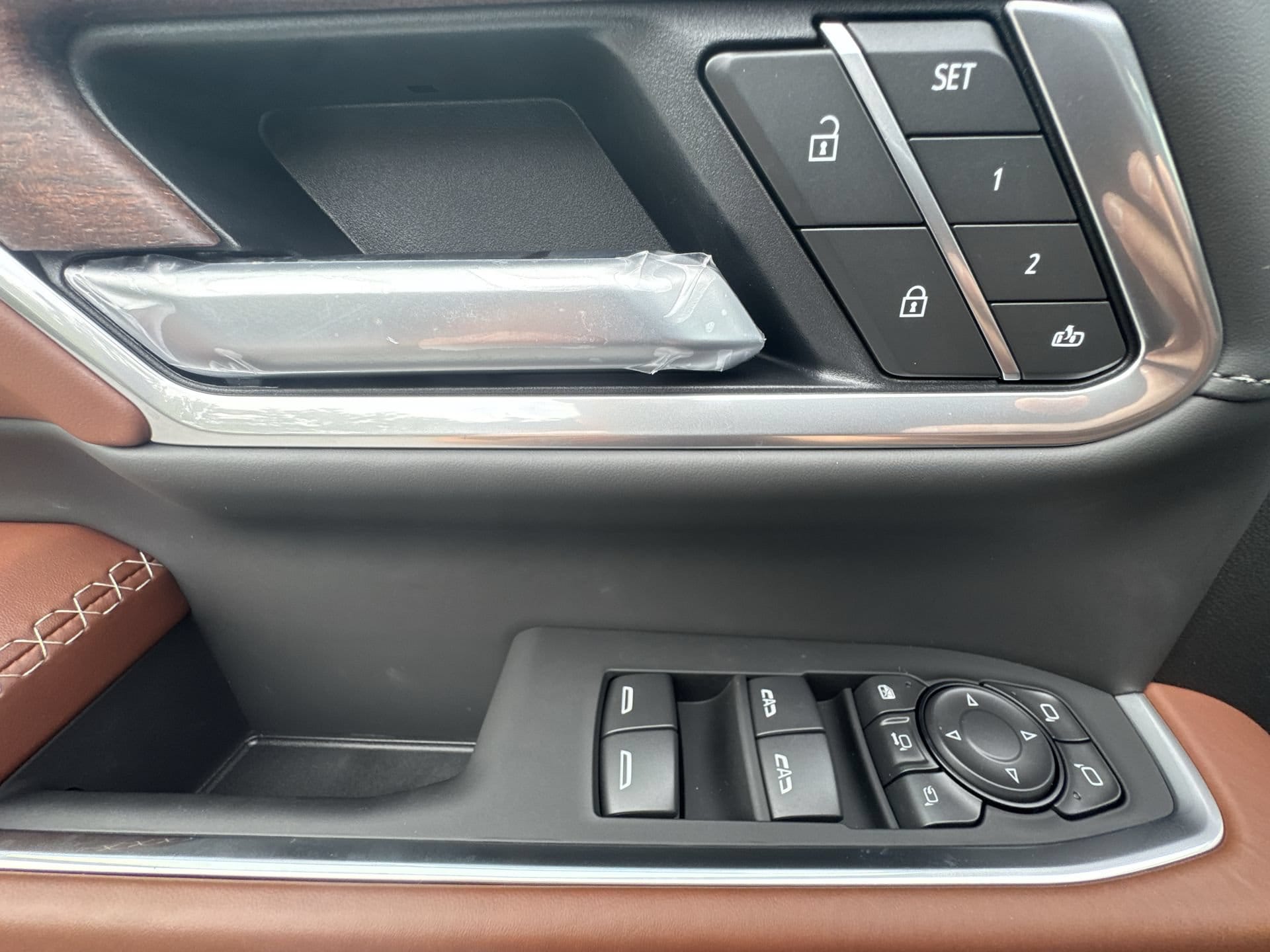 2026 GMC Sierra 3500HD Denali Ultimate - Photo 15