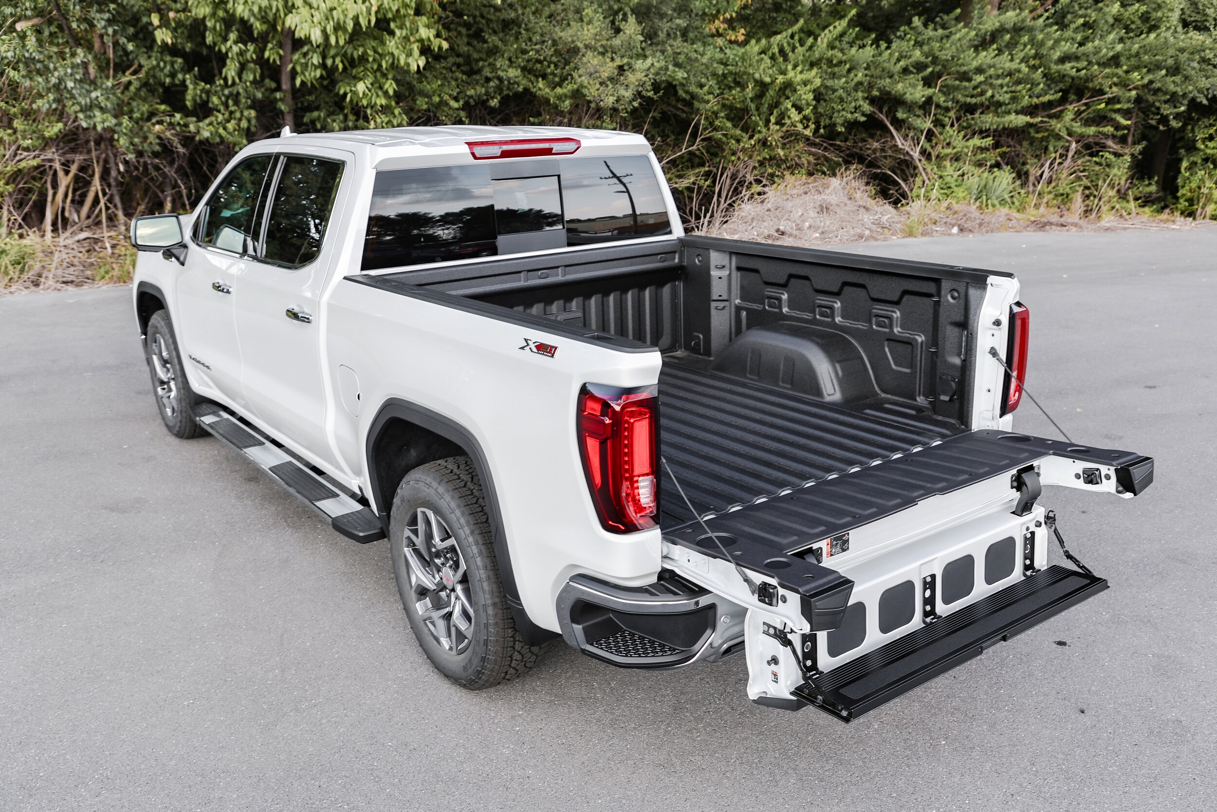 2026 Gmc Sierra 1500 SLT photo 4