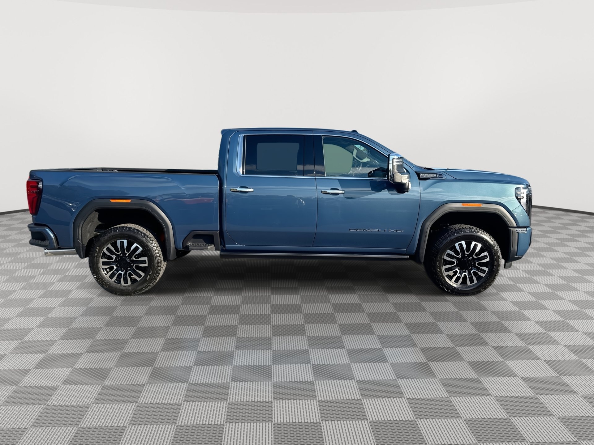 2026 GMC Sierra 2500HD Denali Ultimate - Photo 9