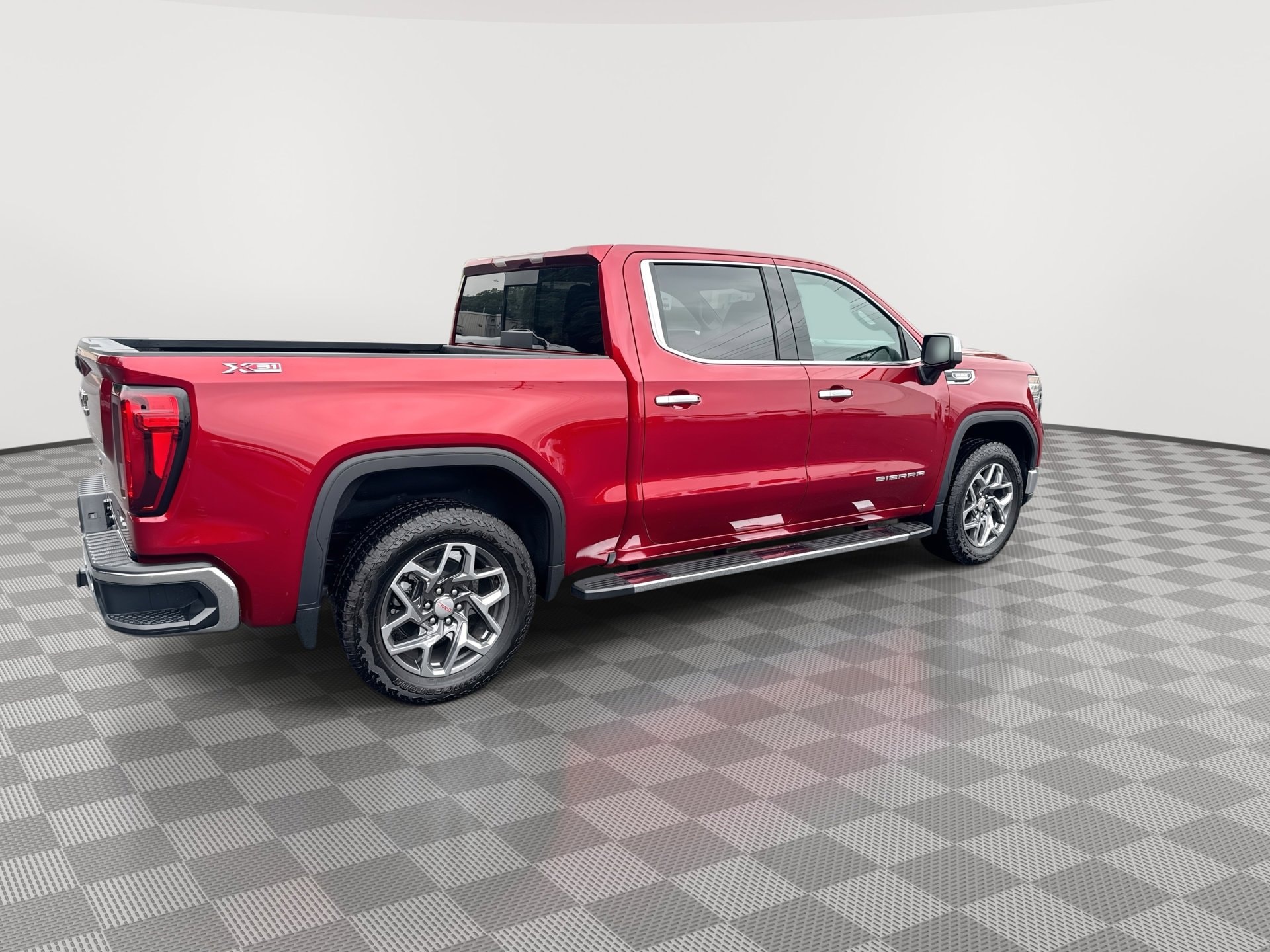 2026 GMC Sierra 1500 SLT - Photo 8