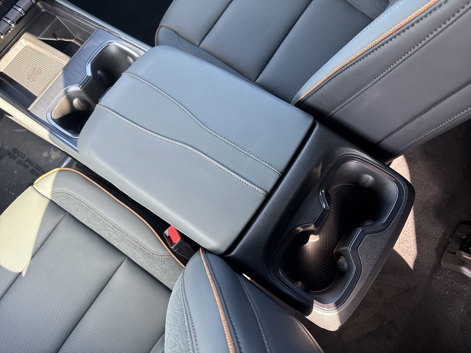2026 GMC Acadia AT4 - Photo 23