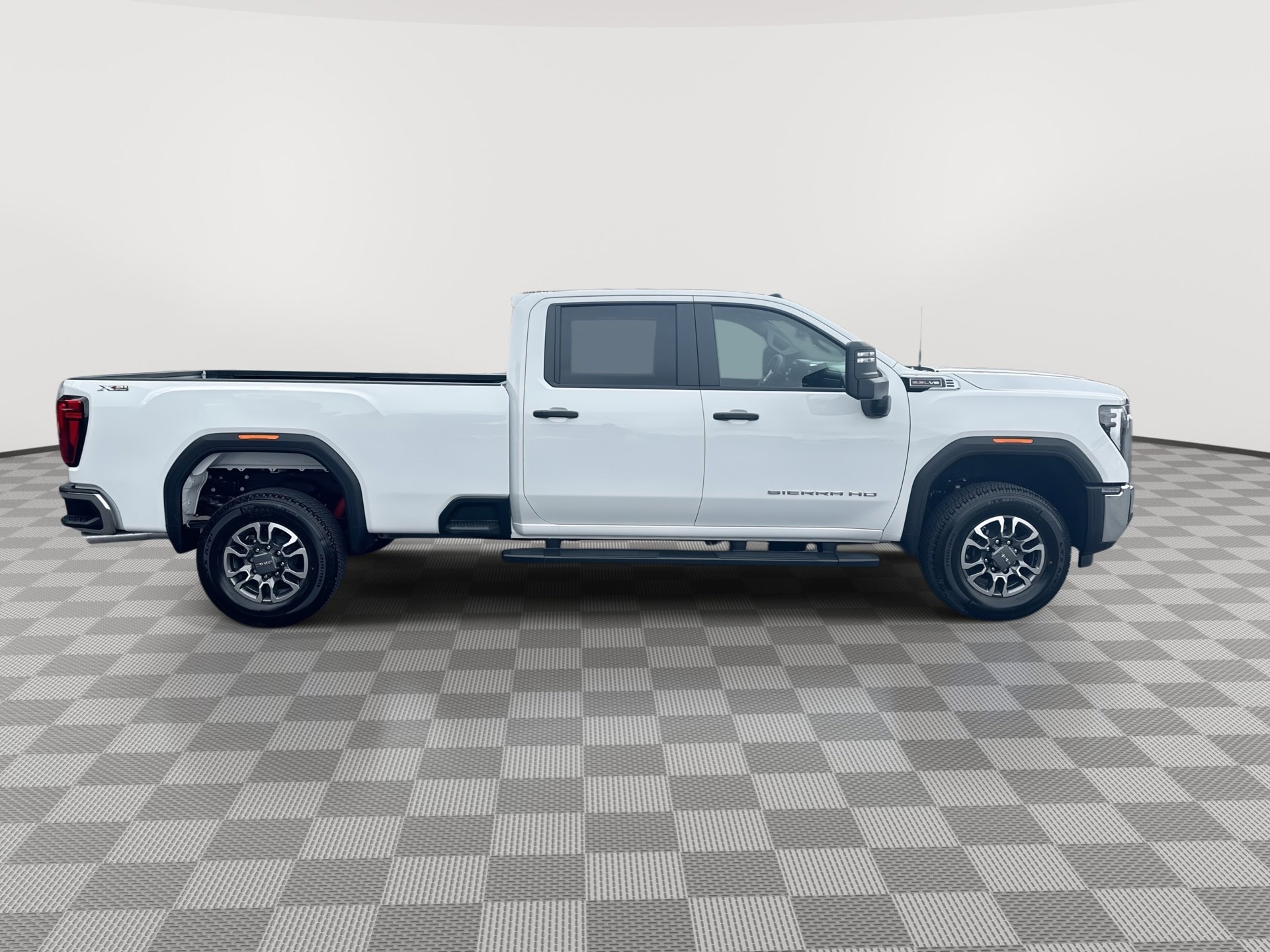 2026 GMC Sierra 3500HD Pro - Photo 9