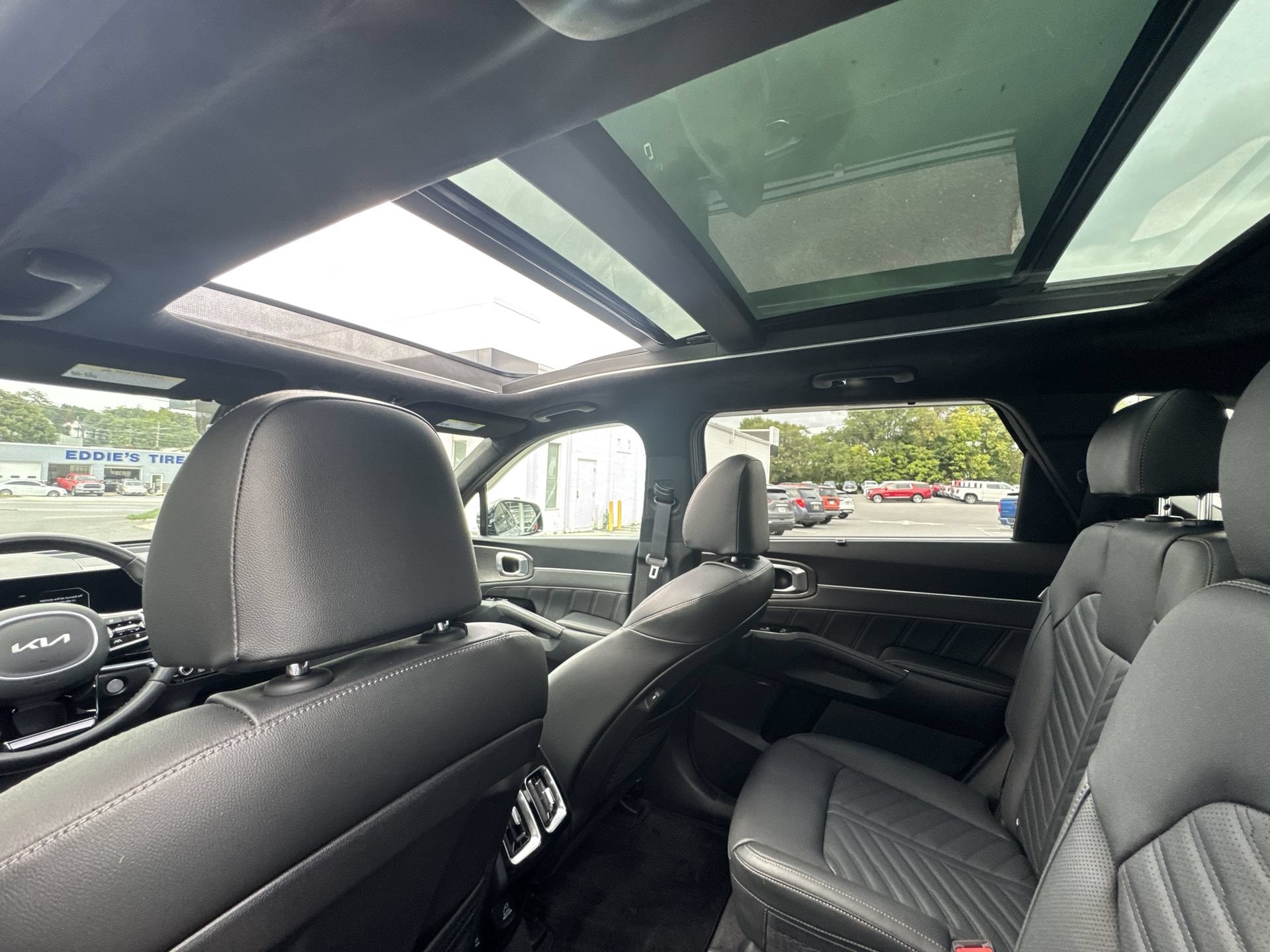 2025 Kia Sorento X-Line SX Prestige - Photo 16
