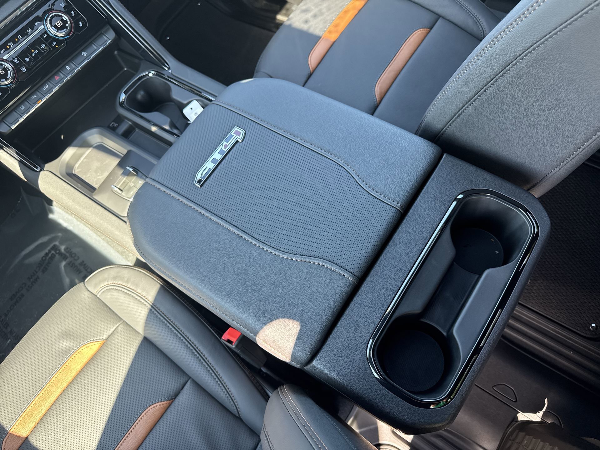 2026 GMC Sierra 2500HD AT4 - Photo 23