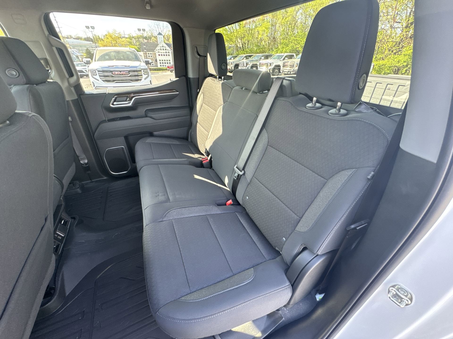 2026 GMC Sierra 1500 SLE - Photo 24