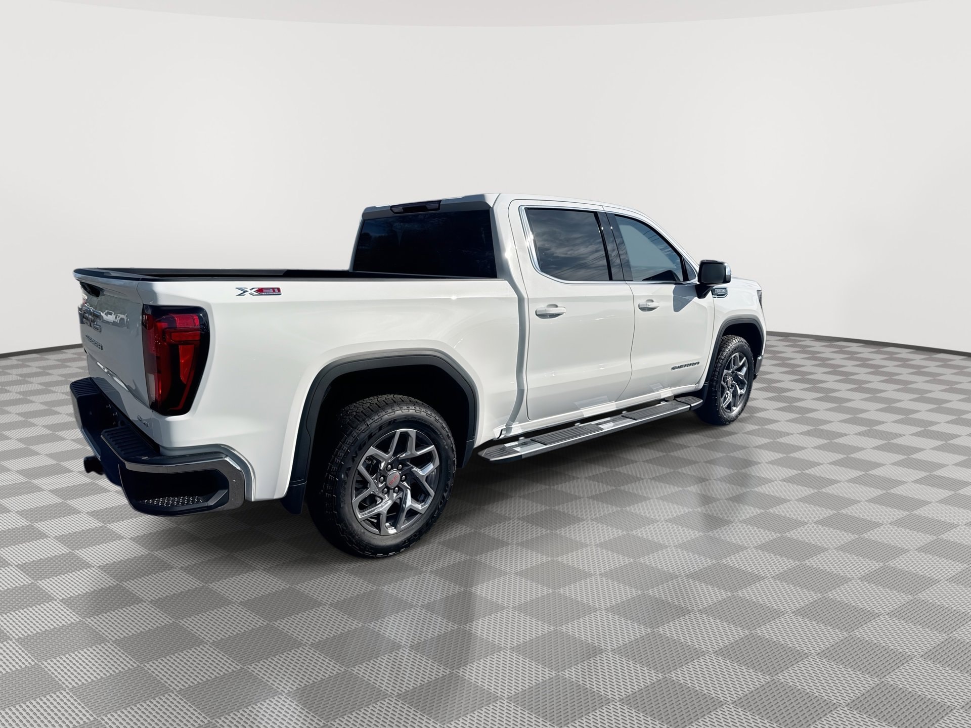 2026 GMC Sierra 1500 SLE - Photo 8
