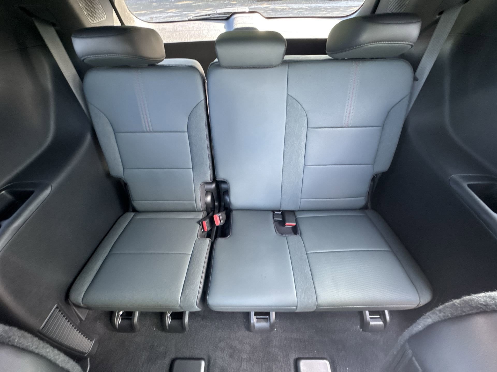 2026 GMC Acadia AT4 - Photo 26