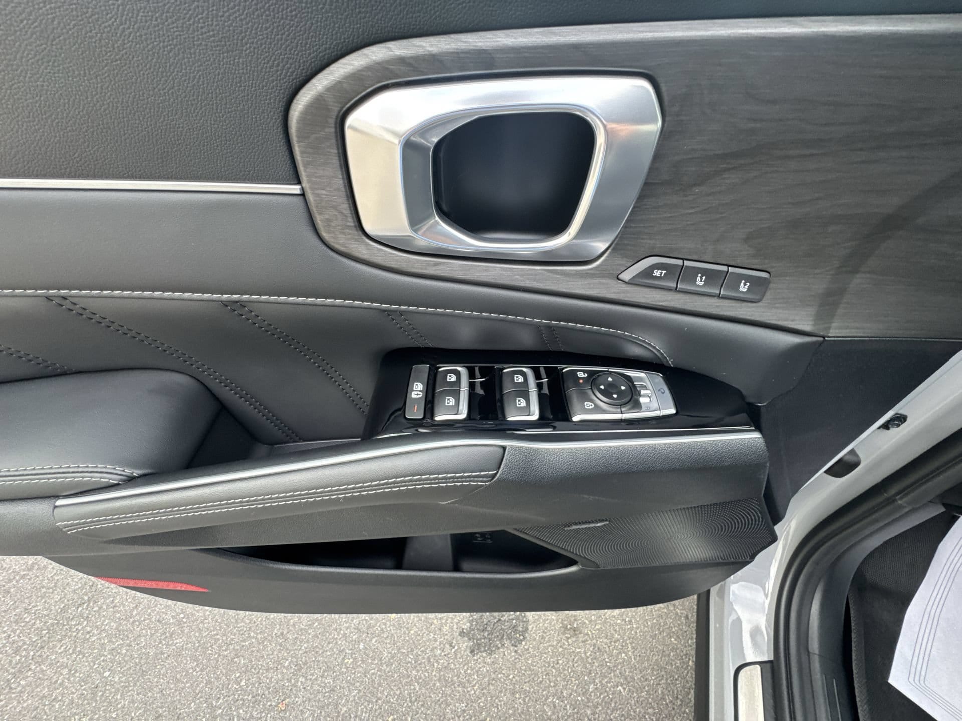 2025 Kia Sorento X-Line SX Prestige - Photo 15