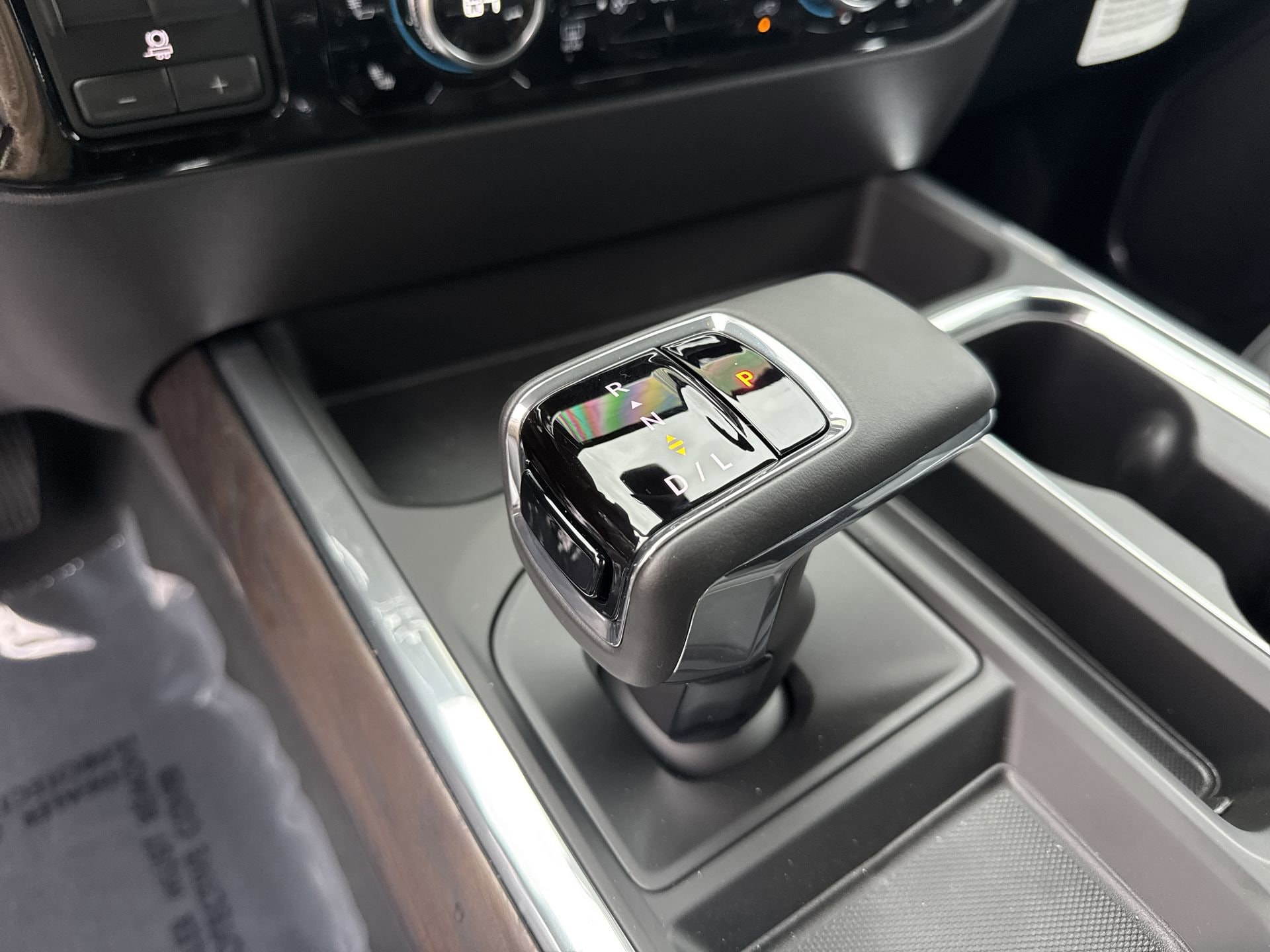 2026 GMC Sierra 1500 SLT - Photo 21
