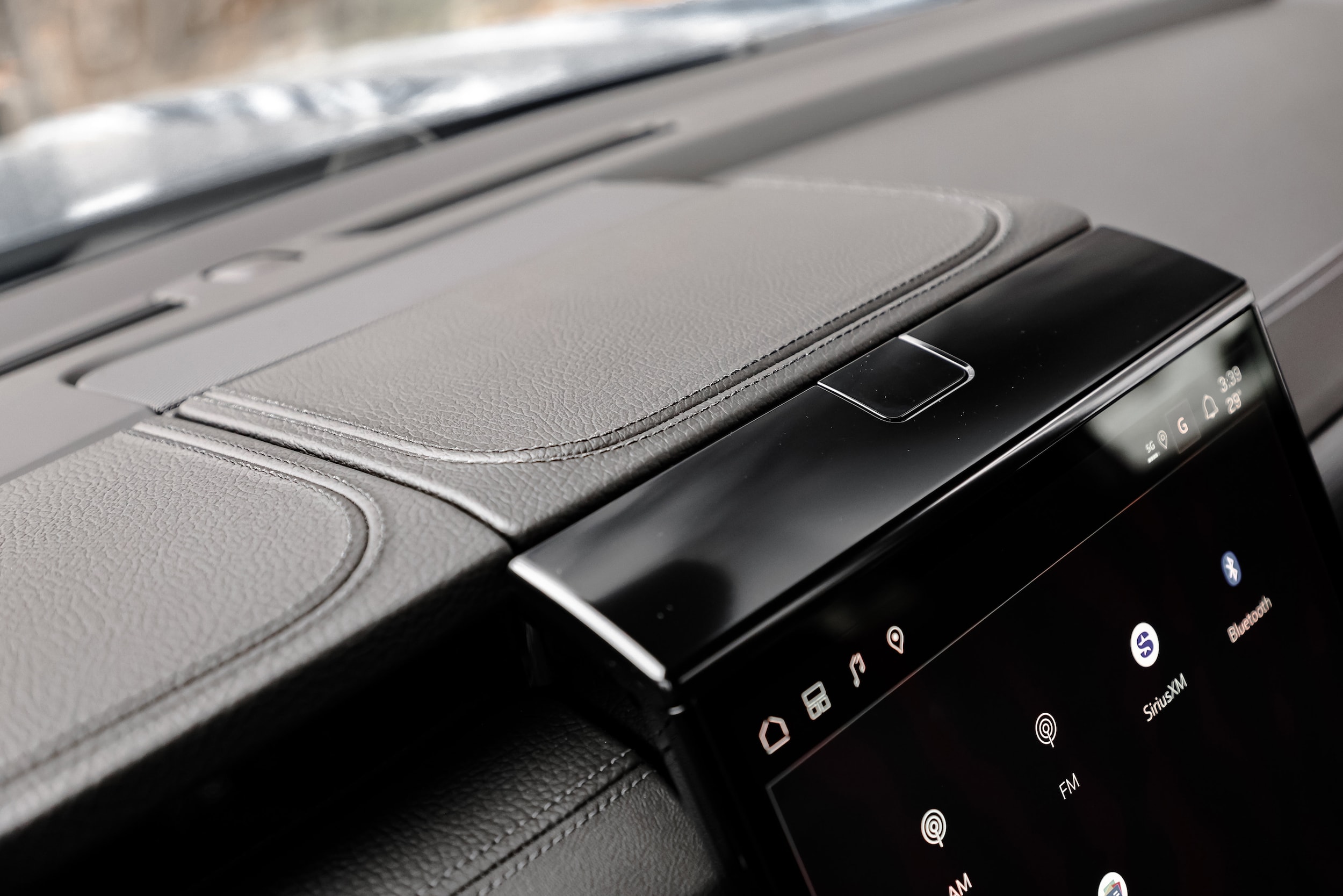 2026 GMC Yukon XL Denali - Photo 40